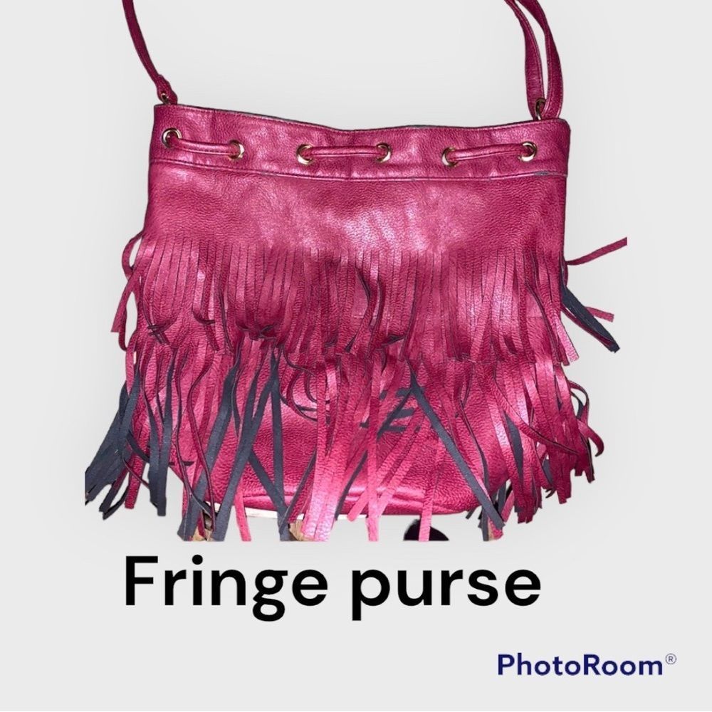 Rue 21 burgundy fringe purse never worn smoke free pet free